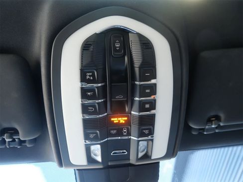 Certified 2017 Porsche Cayenne S image 24