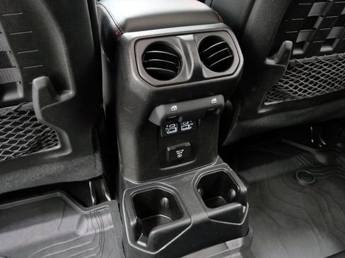 Used 2020 Jeep Gladiator Rubicon w/ Dual Top Group AWD/4WD image 20
