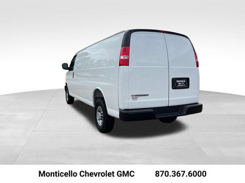 New 2026 Chevrolet Express 2500 Extended w/ Driver Convenience Package RWD image 5