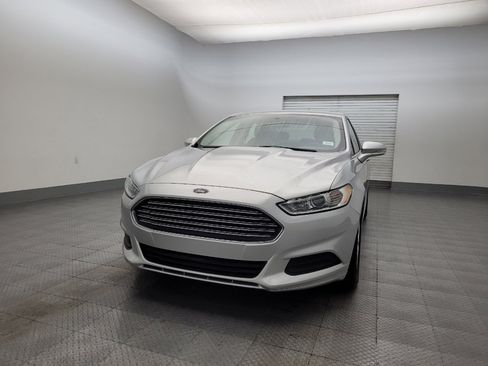 Used 2016 Ford Fusion SE image 15