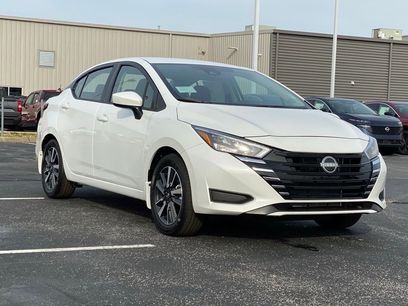 New 2025 Nissan Versa SV w/ Trunk Package