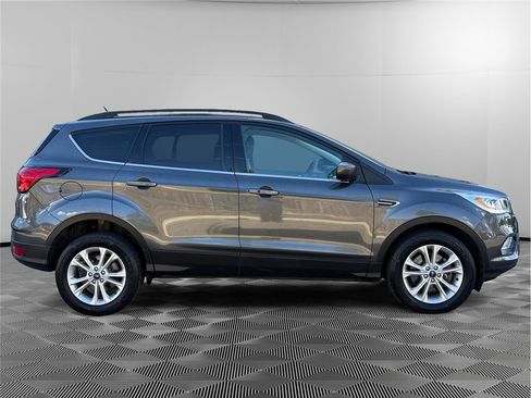 Used 2019 Ford Escape SEL AWD/4WD image 6
