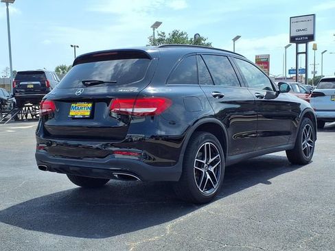 Used 2018 Mercedes-Benz GLC 300 4MATIC image 2