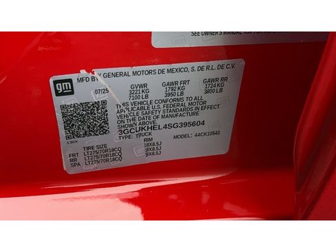 Used 2025 Chevrolet Silverado 1500 ZR2 w/ Technology Package AWD/4WD image 31