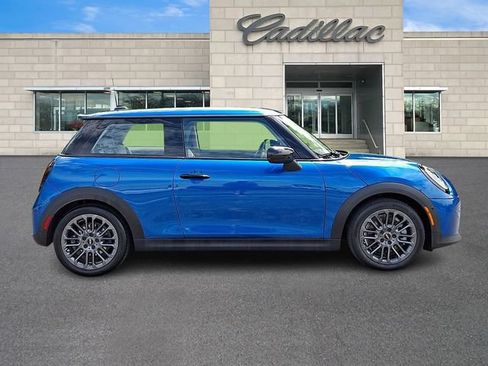 Used 2025 MINI Cooper S FWD image 9