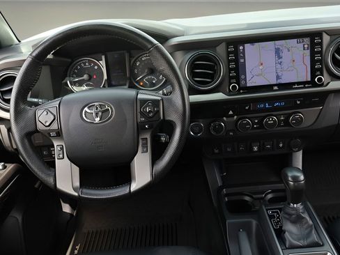 Certified 2021 Toyota Tacoma TRD Sport w/ TRD Premium Sport Package AWD/4WD image 17