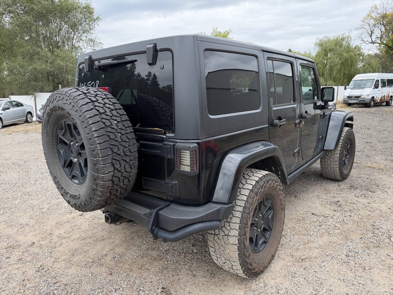 Used 2016 Jeep Wrangler Unlimited Sahara AWD/4WD image 5