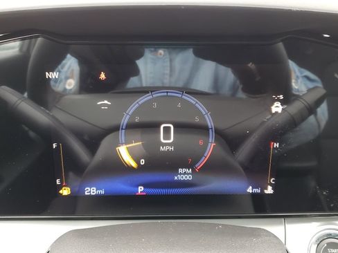 New 2026 Chevrolet Trax LT w/ Sunroof Package image 16