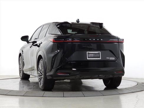 Used 2023 Lexus RZ 450e Premium image 5