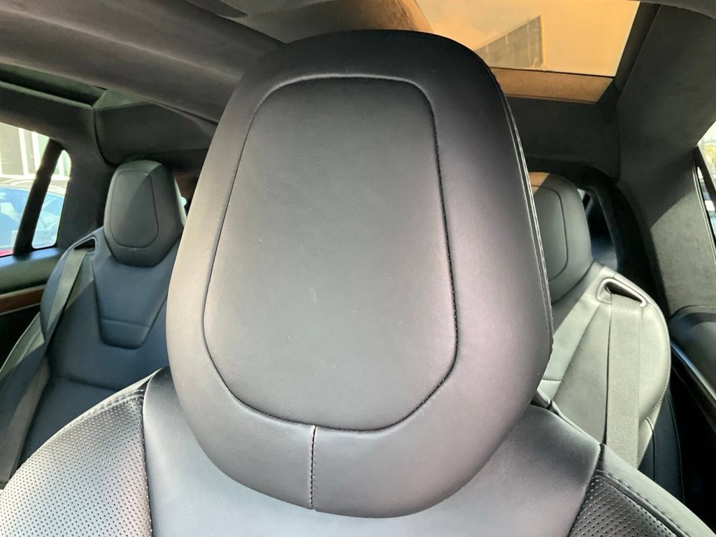 Used 2016 Tesla Model X P90D AWD/4WD image 17