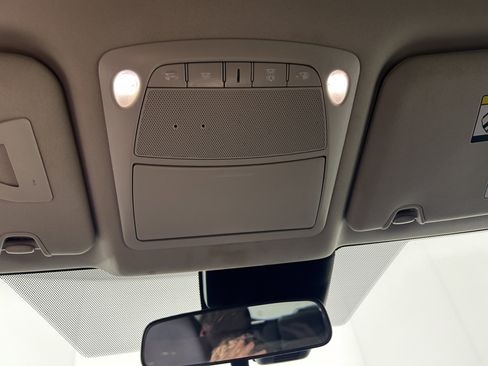 Used 2020 Nissan Rogue SV image 24