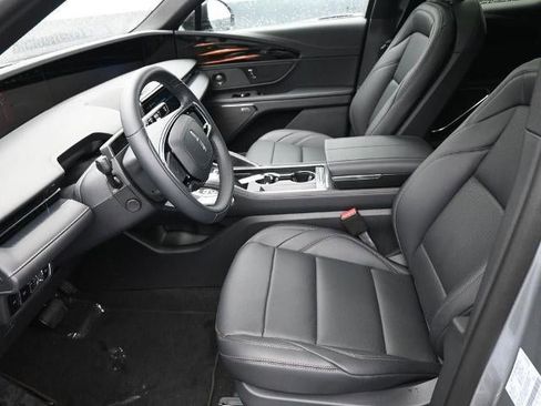 New 2025 Lincoln Nautilus Premier w/ Equipment Group 102A image 9