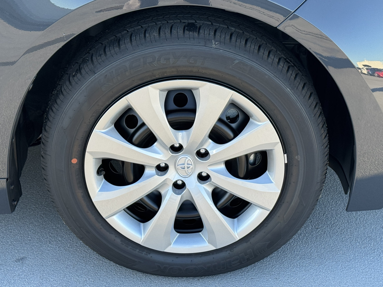 New 2027 Toyota Corolla LE FWD image 15