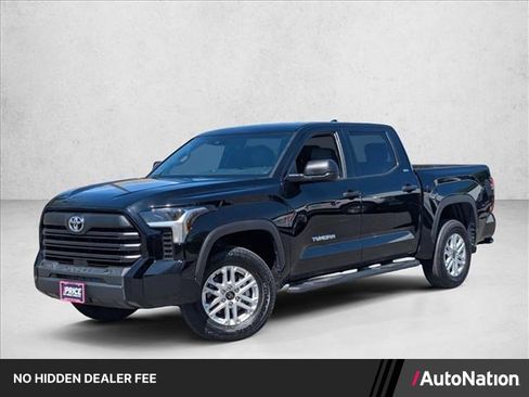 Used 2025 Toyota Tundra SR5 AWD/4WD image 1