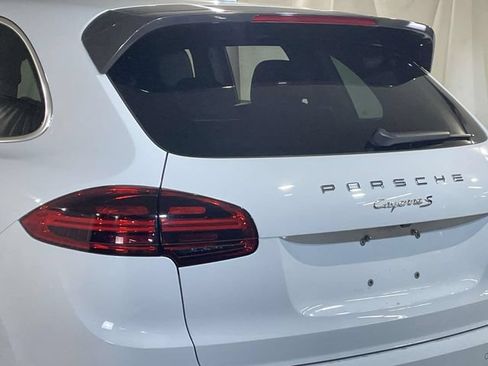Used 2015 Porsche Cayenne S AWD/4WD image 15