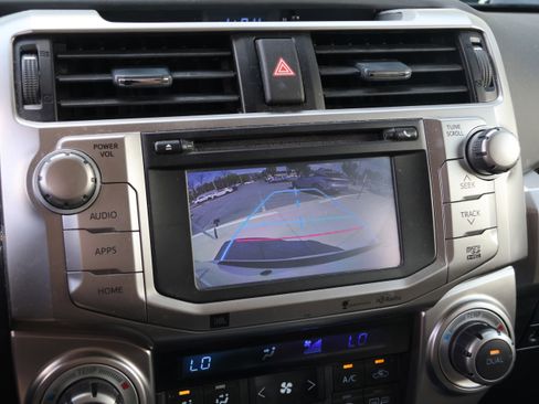 Used 2014 Toyota 4Runner Limited image 26