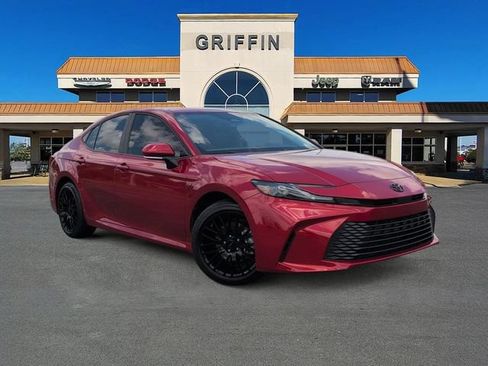 Used 2026 Toyota Camry LE FWD image 1