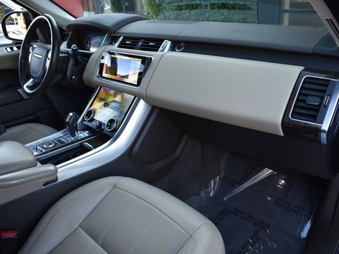 Used 2019 Land Rover Range Rover Sport HSE image 33