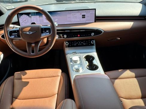 Certified 2026 Genesis GV70 2.5T Advanced image 12