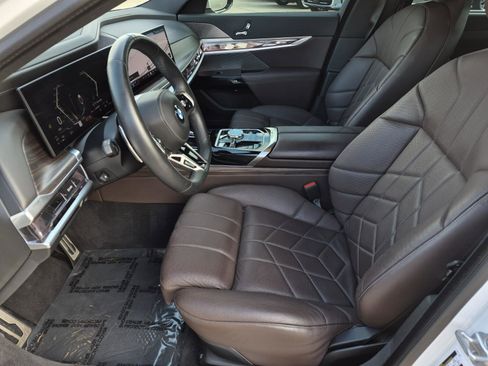 Certified 2023 BMW 760i xDrive w/ Parking Assistance Package image 27