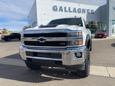 Used 2017 Chevrolet Silverado 2500 LT w/ LT Fleet Convenience Package image 14