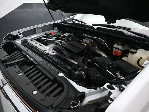 Used 2022 Chevrolet Silverado 2500 High Country w/ Safety Package II image 73