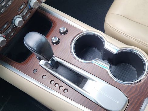 Used 2017 Nissan Pathfinder Platinum w/ Cargo Package image 20