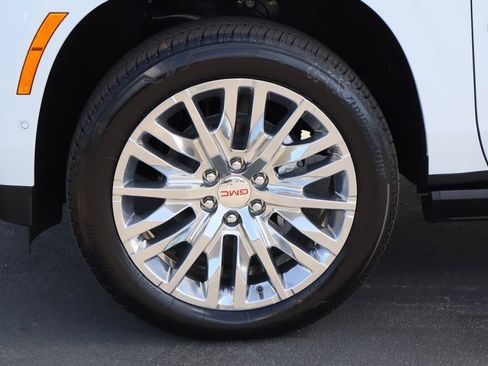 New 2026 GMC Yukon XL Denali w/ Sun & Power Step Package RWD image 25