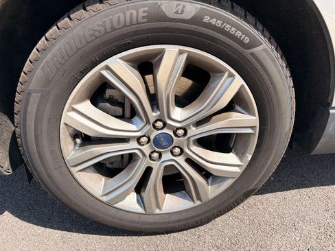 Used 2022 Ford Edge Titanium AWD/4WD image 28