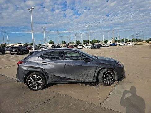 Used 2020 Lexus UX 200 w/ Premium Package image 2