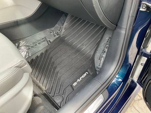 Used 2017 Audi A3 e-tron Prestige w/ Prestige Package FWD image 61