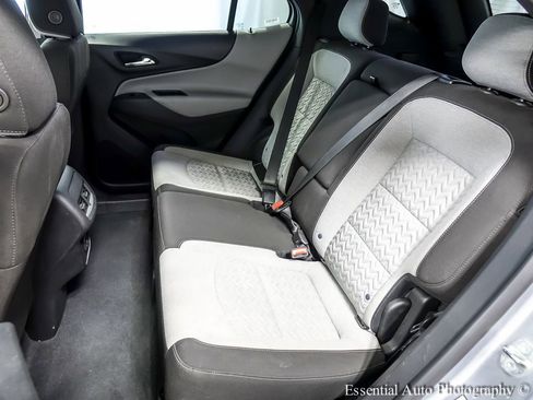 Used 2023 Chevrolet Equinox LT image 11