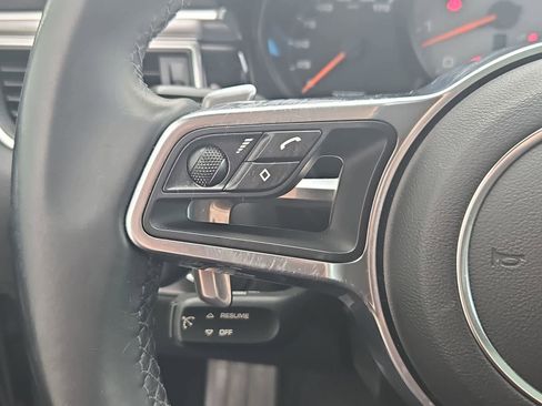 Used 2017 Porsche Macan S image 25