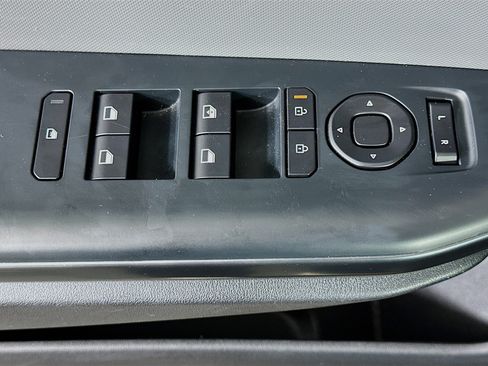 Used 2025 Kia K4 LXS image 15