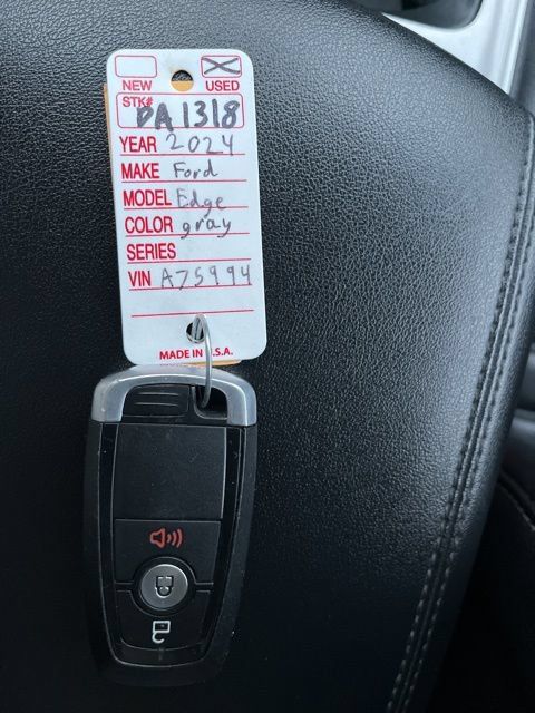Used 2024 Ford Edge SEL AWD/4WD image 50