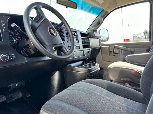Used 2019 Chevrolet Express 2500 w/ Driver Convenience Package RWD image 14