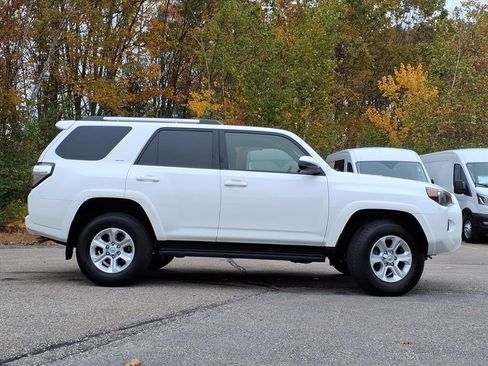 Used 2024 Toyota 4Runner SR5 image 2