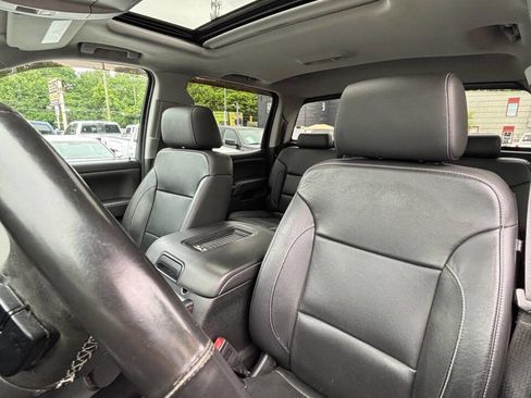Used 2018 GMC Sierra 1500 SLT w/ SLT Preferred Package AWD/4WD image 13