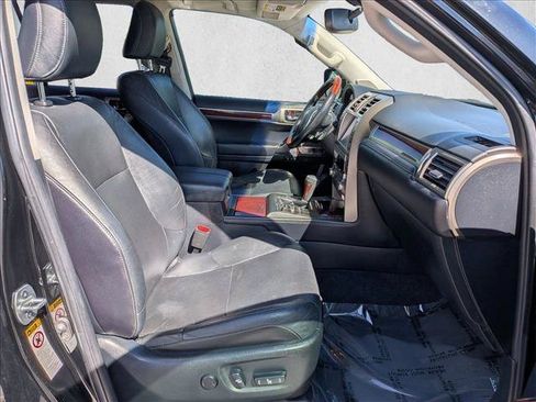 Used 2017 Lexus GX 460 Premium w/ Premium Package AWD/4WD image 21