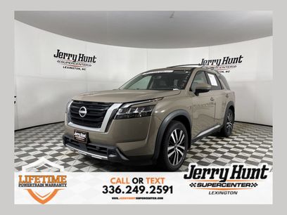 Used 2024 Nissan Pathfinder Platinum w/ Cargo Package