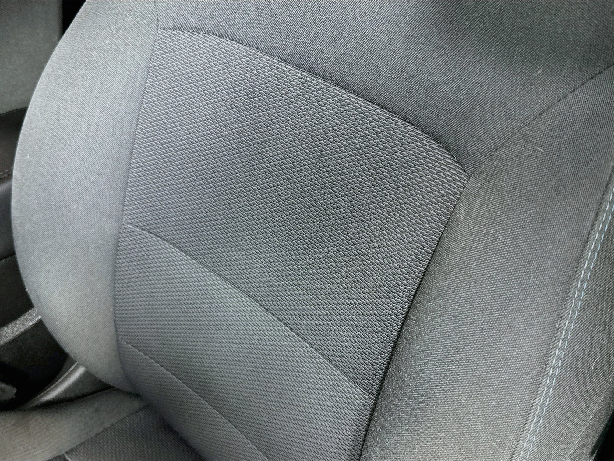 Used 2018 Chevrolet Cruze LT w/ Convenience Package FWD image 18