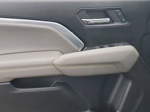 Certified 2024 Chevrolet Colorado ZR2 w/ Technology Package AWD/4WD image 14
