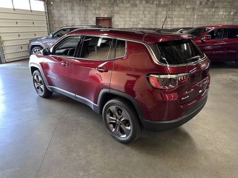 Used 2022 Jeep Compass Latitude AWD/4WD image 5