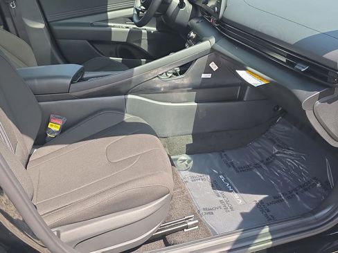 New 2026 Hyundai Elantra SEL Sport Premium FWD image 13