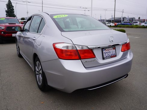 Used 2013 Honda Accord LX image 8