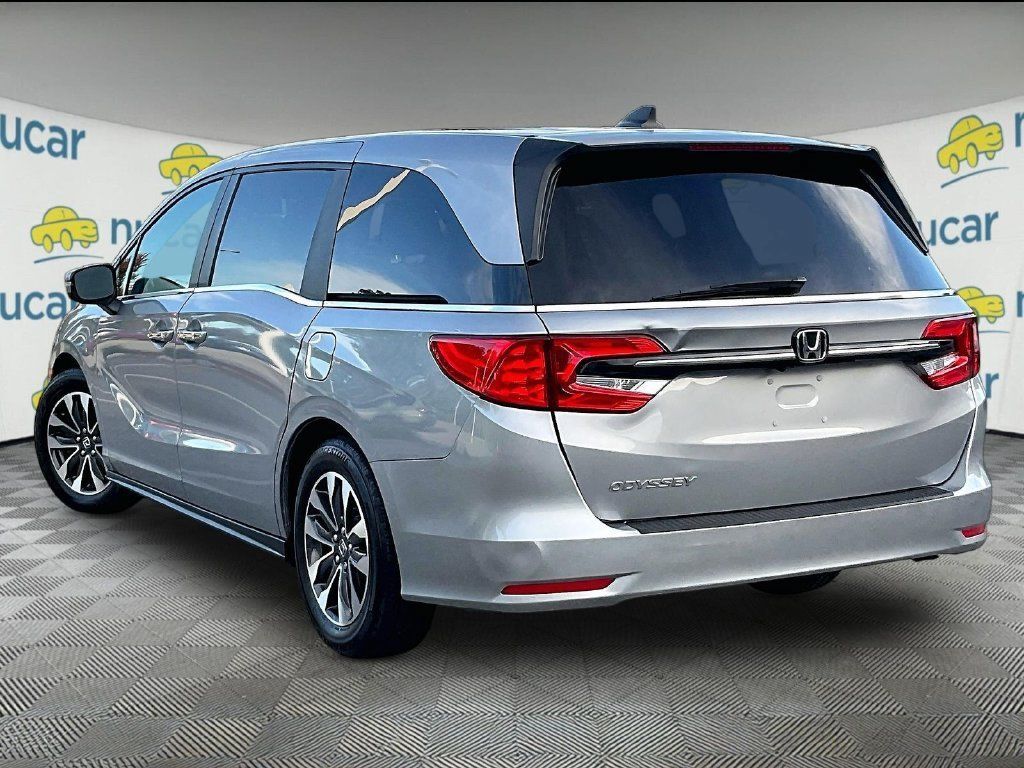 Used 2024 Honda Odyssey EX-L image 4