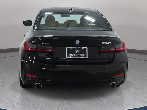 Certified 2024 BMW 330i xDrive Sedan w/ Convenience Package image 6