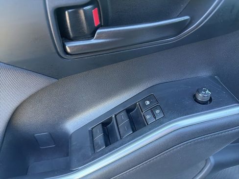 Used 2023 Toyota Highlander LE image 14