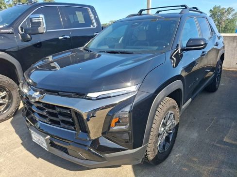Used 2026 Chevrolet Equinox ACTIV w/ Convenience Package III AWD/4WD image 1