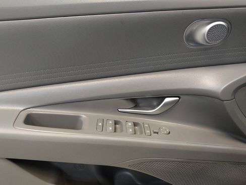 Used 2024 Hyundai Elantra SEL FWD image 27